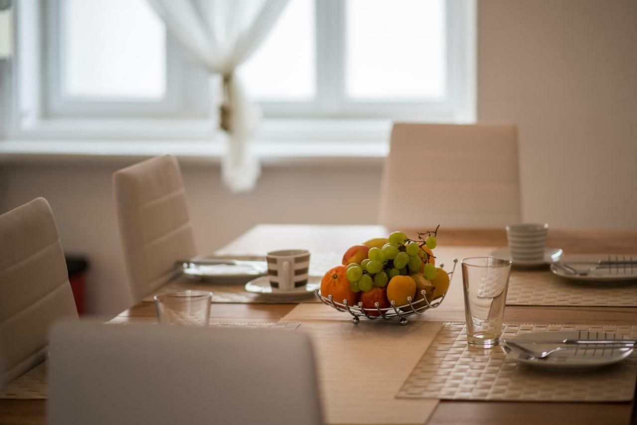 Apartments Tara เวอร์บนิค ภายนอก รูปภาพ